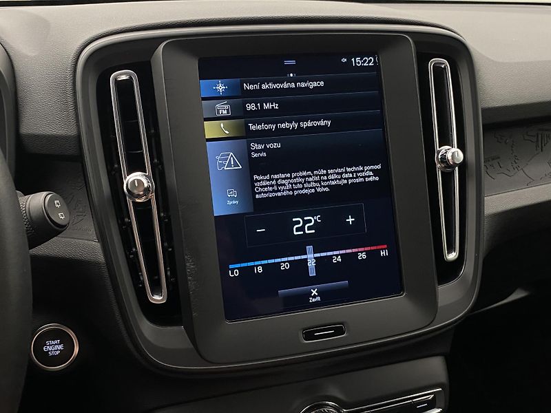 Volvo XC40 T2 KINETIC CZ - fotka 37 z 41