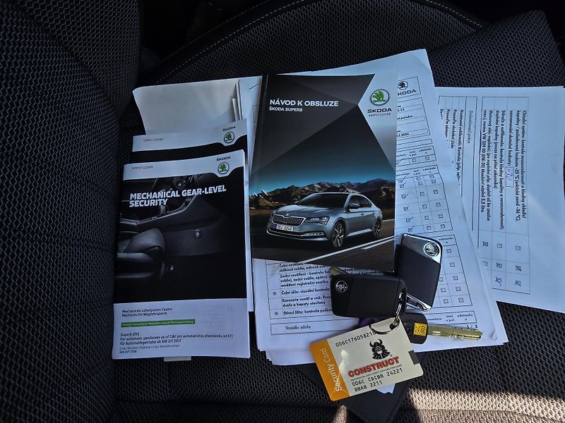 Škoda Superb 2.0TDi110KW DSG STYLE EXTRA ČR - fotka 43 z 43
