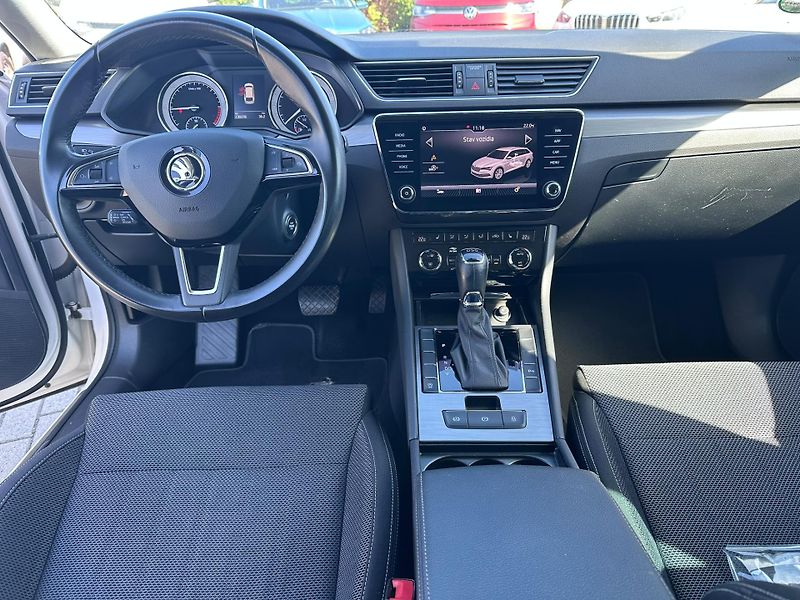Škoda Superb 2.0 TDI 110kW Style - fotka 10 z 18