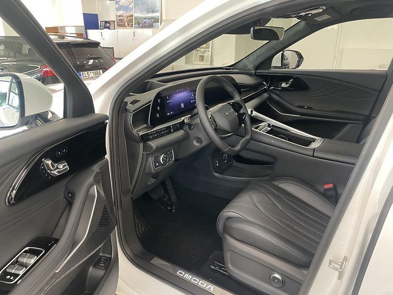 Omoda 9 (2025) Omoda 9 PHEV Premium  - fotka 8 z 22