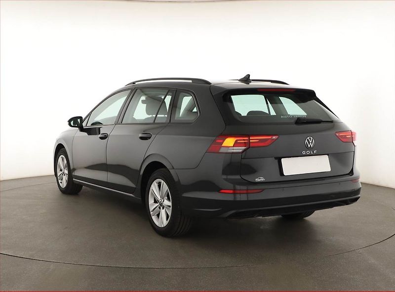 Volkswagen Golf (2021) 2.0 TDI, Navi, Tempomat - fotka 4 z 20