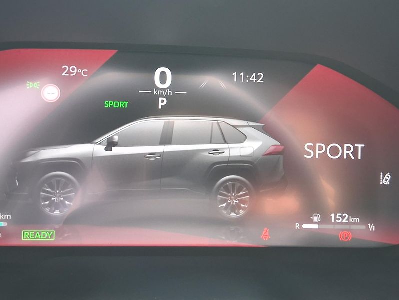 Toyota RAV4 EXECUTIVE JBL PHEV 4x4 225 kW - fotka 26 z 39