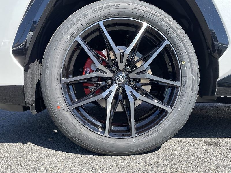 Toyota RAV4 2.5 Hybrid 4x4 GR SPORT - fotka 12 z 32
