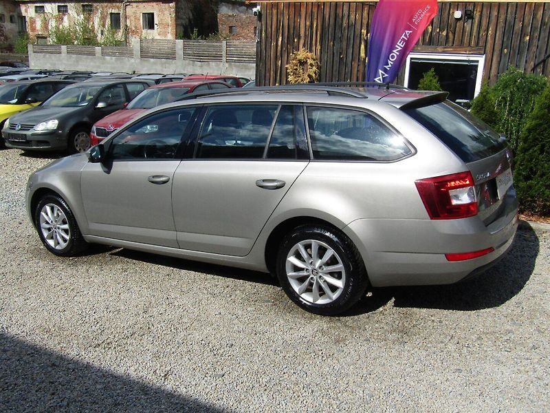 Škoda Octavia (2014) 1.6 TDI 77kW - fotka 4 z 40