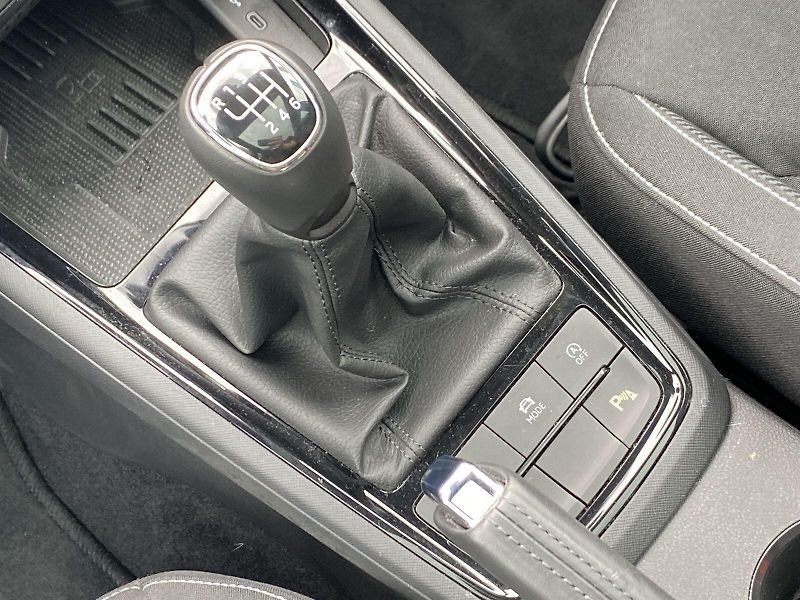 Škoda Scala (2025) 1.0 TSI Monte Carlo - fotka 15 z 29
