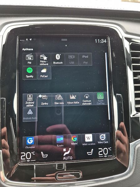 Volvo XC90 (2019) 2.0 /288kW - fotka 30 z 37