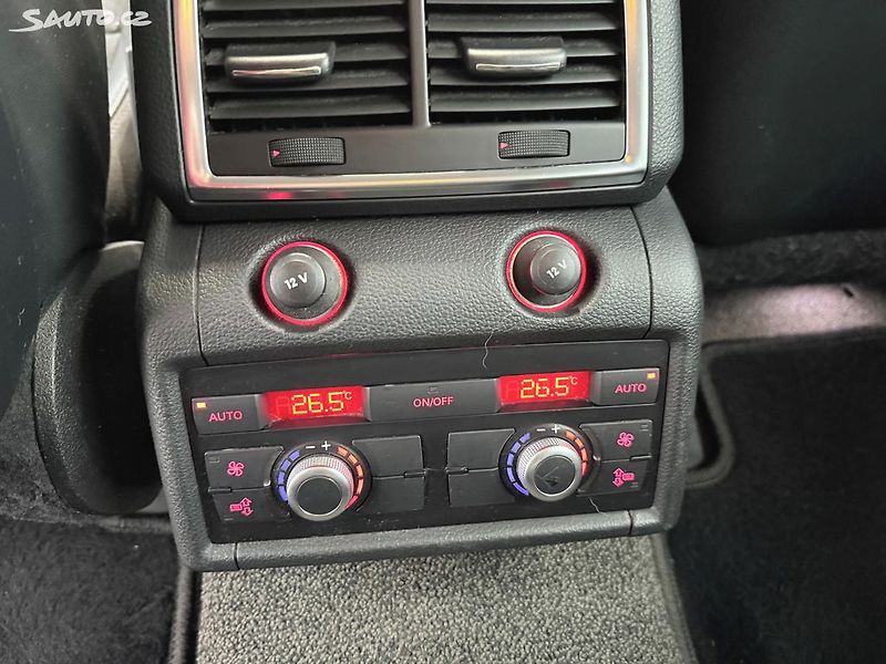 Audi Q7 3,0 TDI V6 QUATTRO - fotka 30 z 38