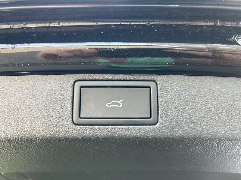 Škoda Scala (2025) Top Selection 1.5 TSI 110 kW D - fotka 35 z 35
