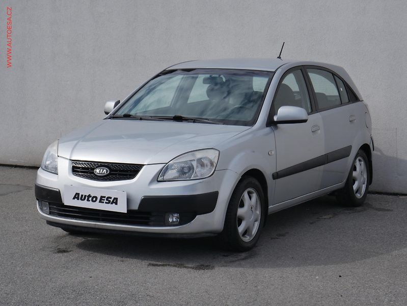 Kia Rio (2005) 1.3i - fotka 3 z 16