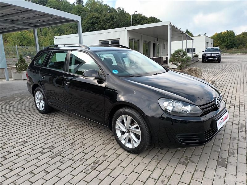 Volkswagen Golf 1,2 TSI,77KW,DIGIKLIMA,SERVIS - fotka 3 z 36