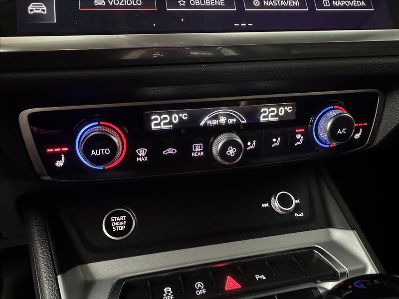 Audi Q3 1,5 TFSi  Advanced Záruka Assi - fotka 35 z 40