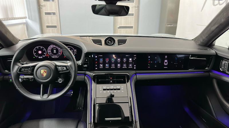 Porsche Panamera GTS / ZÁRUKA / TOP VÝBAVA  - fotka 31 z 64