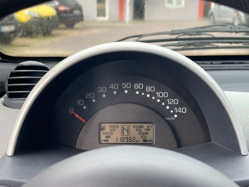Smart Fortwo 0.6i 40kW - fotka 14 z 19