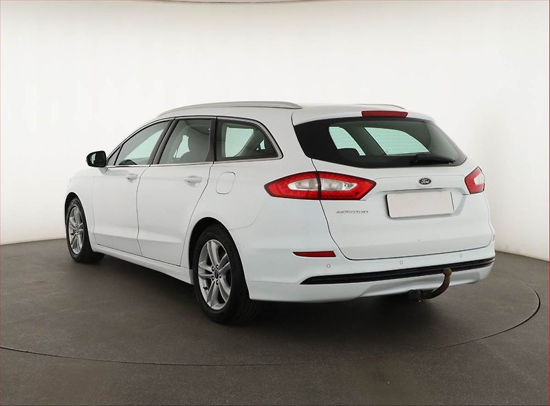 Ford Mondeo (2017) 2.0 TDCI, Automat, Navi - fotka 4 z 21