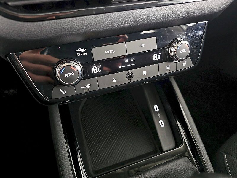 Škoda Scala (2025) 1.0TSI 85kW SELECTION TAŽNÉ - fotka 21 z 28