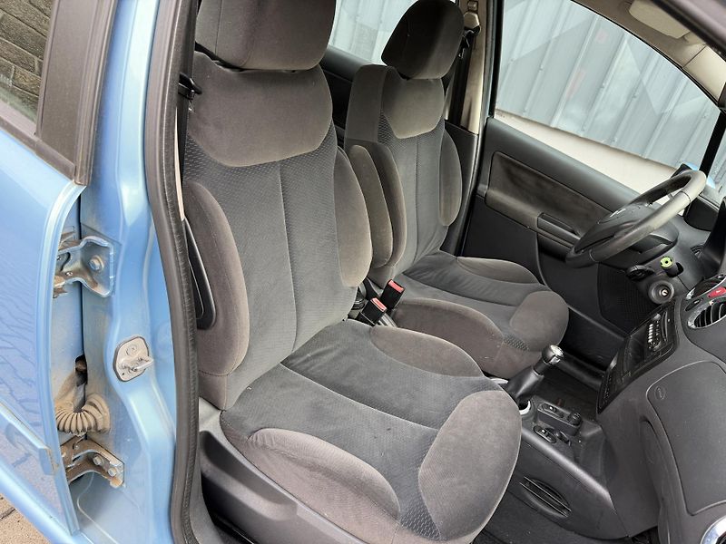 Citroën C3 1,4 HDI - fotka 19 z 22