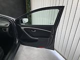 Hyundai i30 1.6 i 88kW ČR 1.MAJ.REZERVACE  - náhled 13