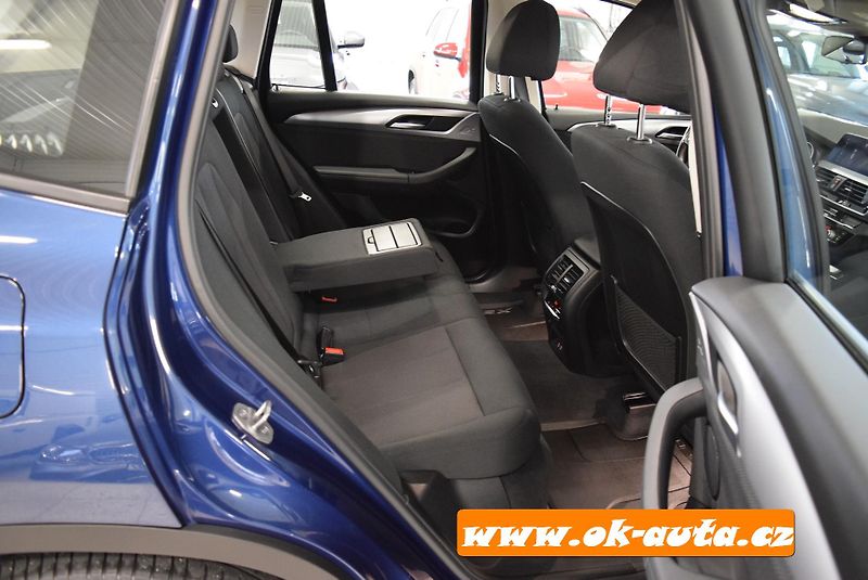 BMW X3 2.0d xDRIVE MILDHYBRID 2021 - fotka 17 z 72
