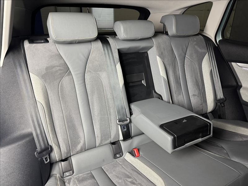 Škoda Enyaq 80x 4x4 195kW Matrix Assist - fotka 15 z 49