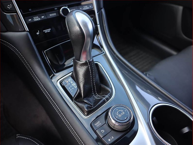 Infiniti Q50 (2016) 2.2 d, Automat, Kůže, Navi - fotka 13 z 19