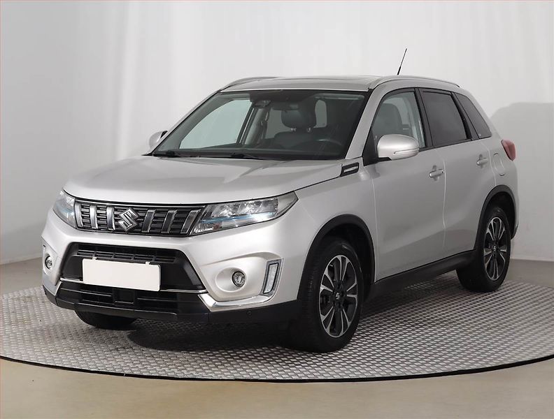 Suzuki Vitara (2022) 1.5 Hybrid, Automat - fotka 2 z 17