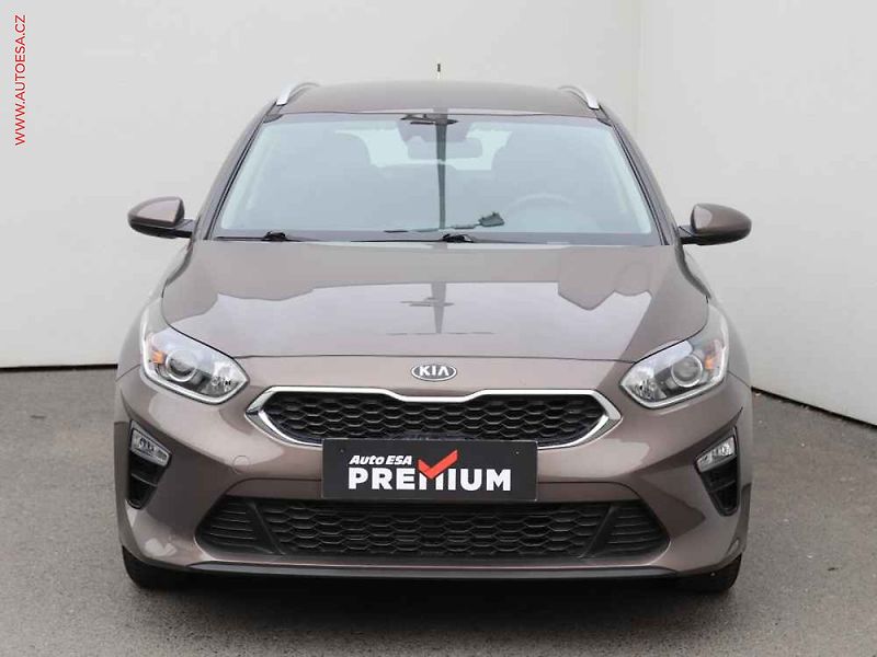 Kia Ceed (2019) 1.4 T-GDi, Vision, navi - fotka 2 z 3