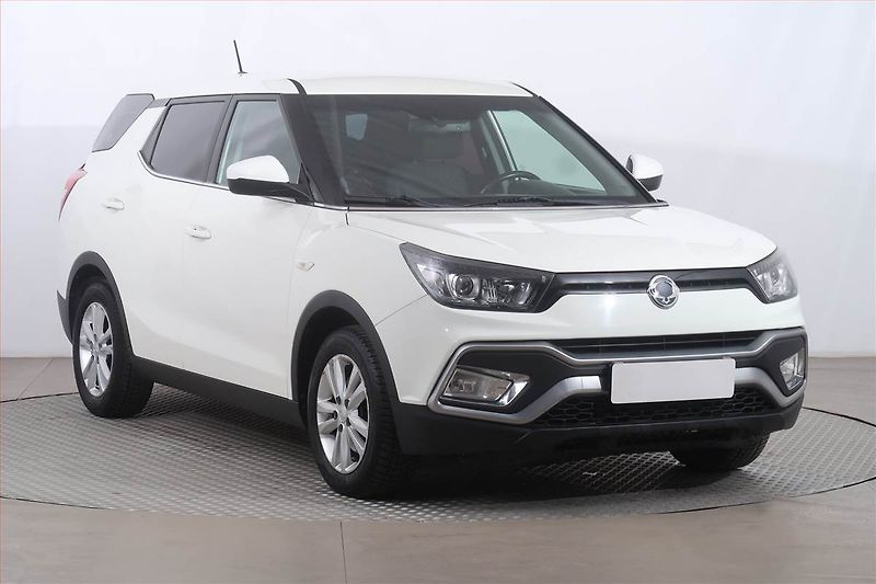 SsangYong XLV (2017) 1.6 e-XGi, Serv.kniha, Navi - fotka 1 z 20