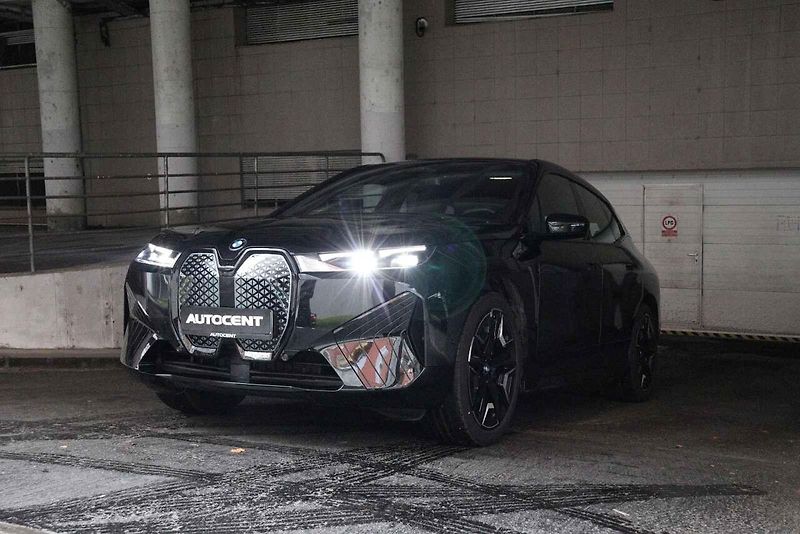 Elektrické BMW iX xDrive50.