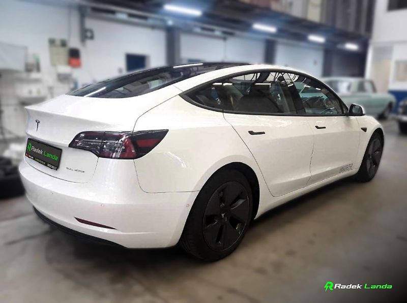 Tesla Model 3 (2021) Long Range AWD 75 kWh | Tažné - fotka 4 z 12