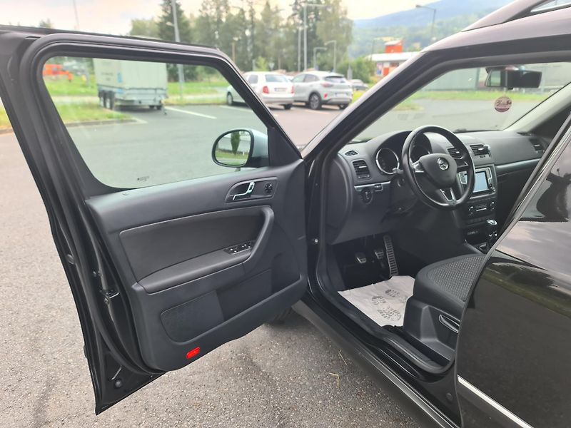 Škoda Yeti (2015) 2.0 TDi 103-KW 4x4 ADV OLOMOUC - fotka 32 z 76
