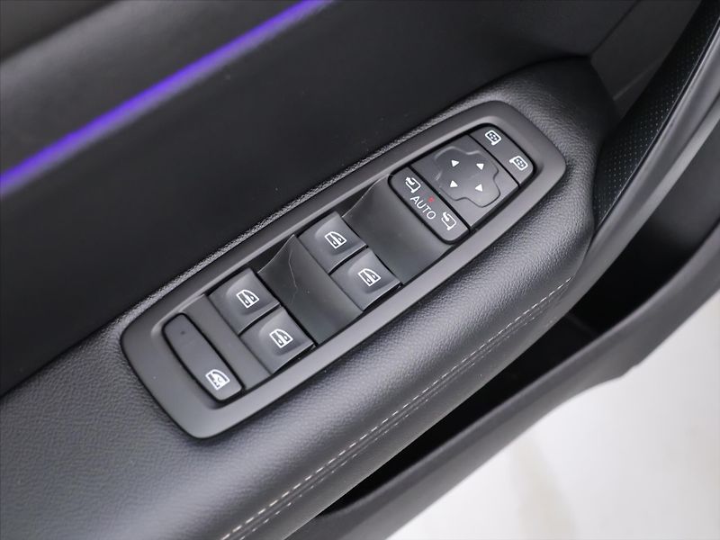 Renault Mégane 1,5 dCi 81kW Energy Bose CZ - fotka 14 z 28