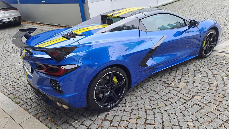 Chevrolet Corvette C8 Stingray Convertible 3LT - fotka 6 z 16