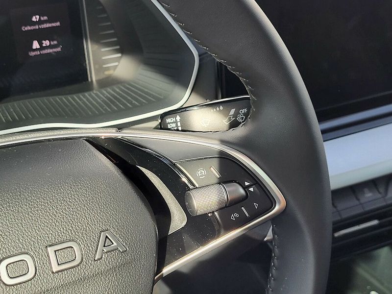 Škoda Octavia Selection 1,5TSI 85kW - fotka 15 z 29