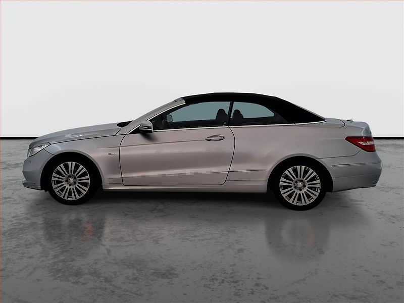 Mercedes-Benz Třídy E (2010) E 250, Automat, Kůže, Navi - fotka 3 z 22