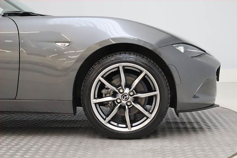 Mazda MX-5 (2023) 2.0 - fotka 14 z 19