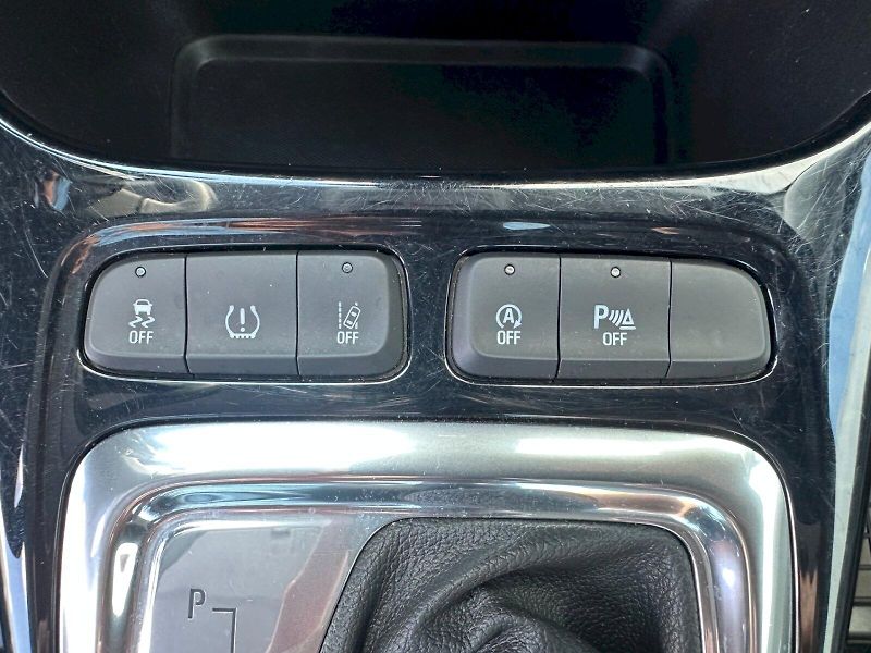 Opel Crossland X (2019) 1,2 / 81 KW / automat - fotka 21 z 30