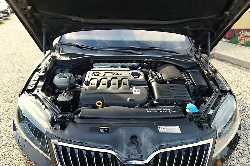 Škoda Superb (2016) STYLE PLUS 2,0 TDI 110 kW - fotka 50 z 53