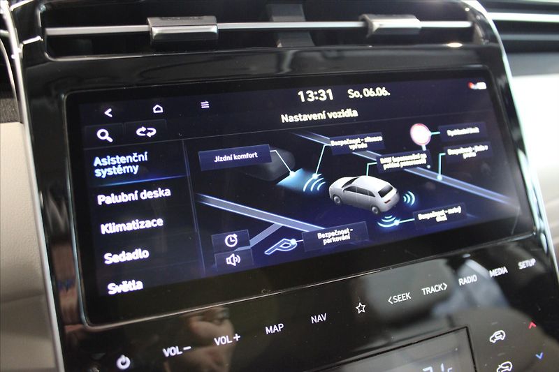 Hyundai Tucson T-GDi 7DCT 4WD Premium DPH/ACC - fotka 20 z 36
