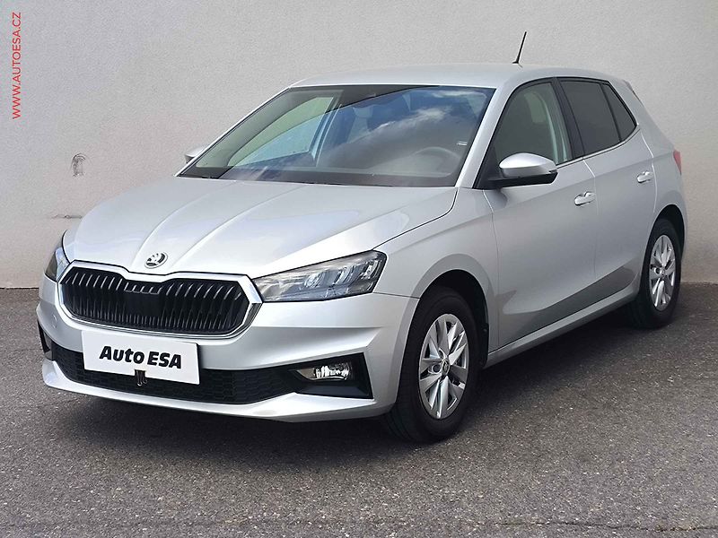 Škoda Fabia (2024) 1.0 TSi, ČR, DSG, LED, park - fotka 3 z 28