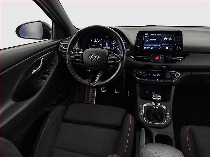 Hyundai i30 (2021) N-Line 1.6 CRDi MHEV - fotka 7 z 17