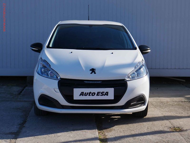 Peugeot 208 (2016) 1.6HDi, 2.maj, AC - fotka 2 z 15
