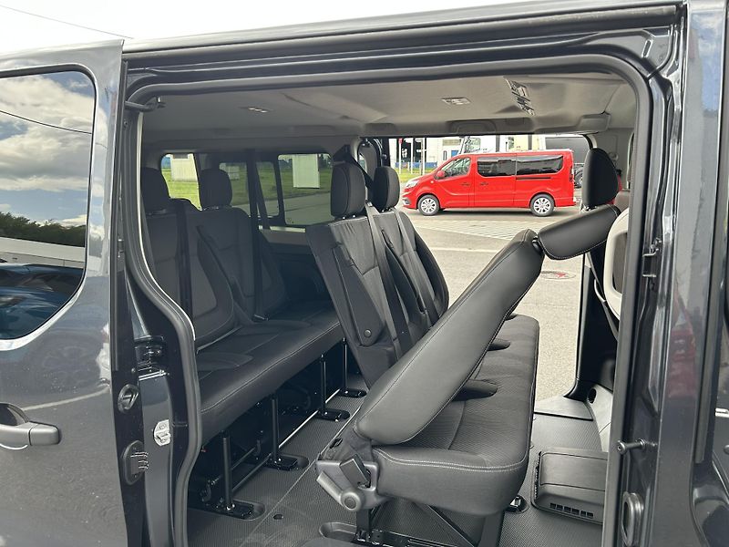 Renault Trafic (2026) COMBI L2H1 170k AT9 RED 8 MÍST - fotka 20 z 36