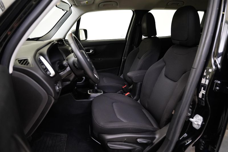 Jeep Renegade - fotka 11 z 22