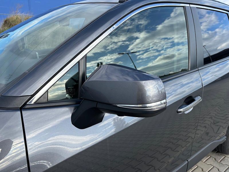 Toyota RAV4 2.5 HSD e-CVT AWD Executive - fotka 27 z 28