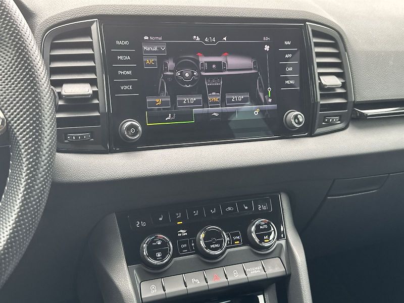 Škoda Karoq (2022) 2.0 TSI 4x4 DSG SportLine - fotka 11 z 35