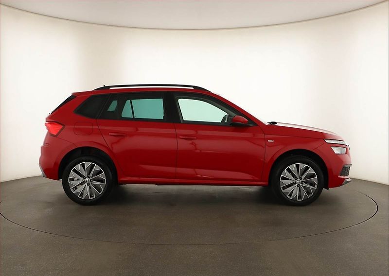 Škoda Kamiq (2022) 1.0 TSI, Serv.kniha, Tempomat - fotka 6 z 17