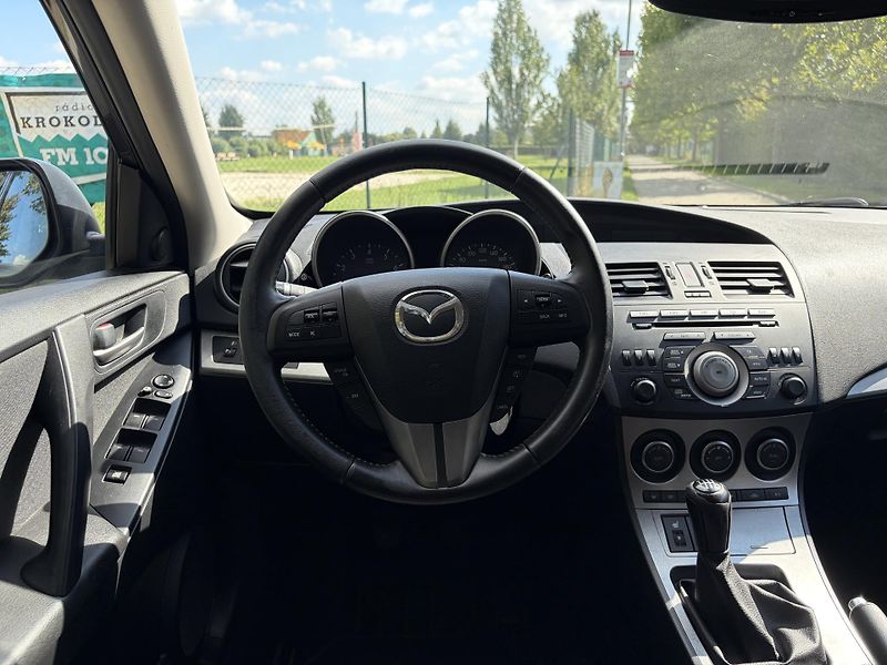 Mazda 3 2.0 High-Line - fotka 24 z 31