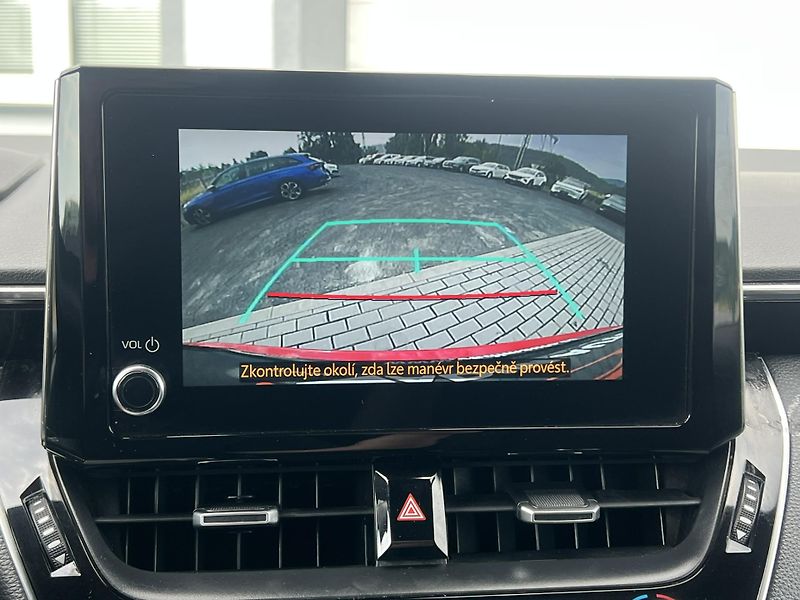 Toyota Corolla (2022) 1.8HYBRID Comfort KAMERA - fotka 17 z 21