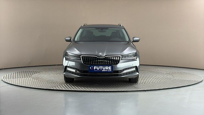 Škoda Superb 2.0 TDI DSG Style Combi - fotka 3 z 28