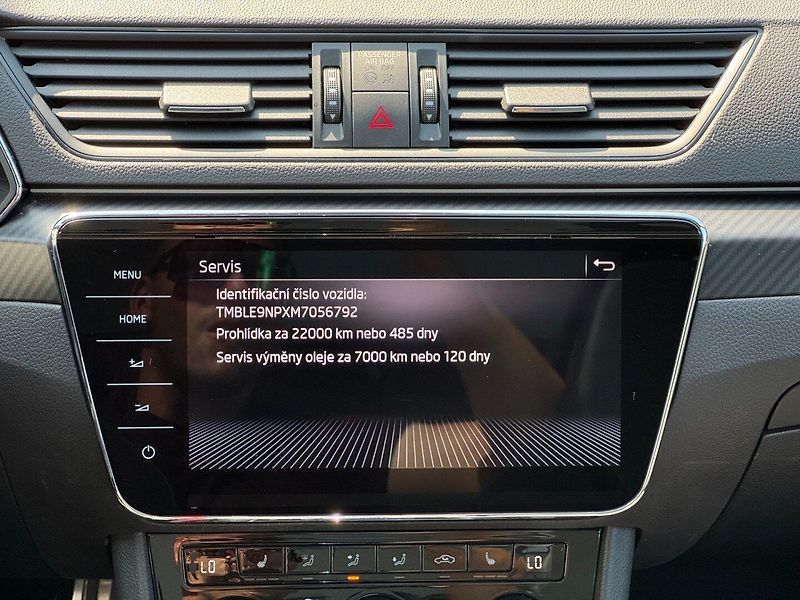 Škoda Superb (2021) Sportline 2.0 TSI DSG 4x4 - fotka 24 z 40